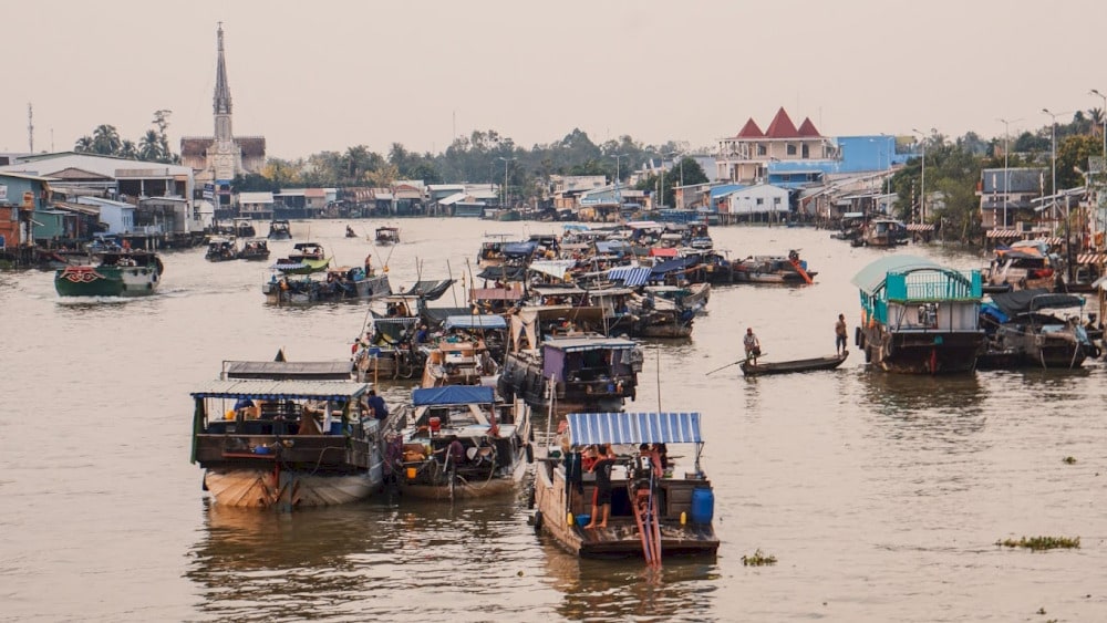 cai be floating market